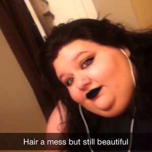 Meet your Posher, Nikki